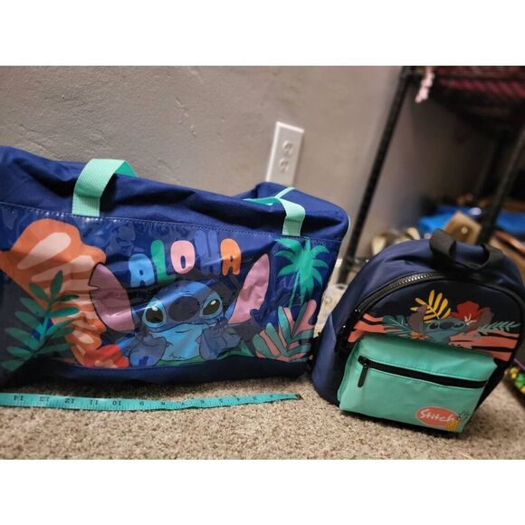 Disney Stitch travel set